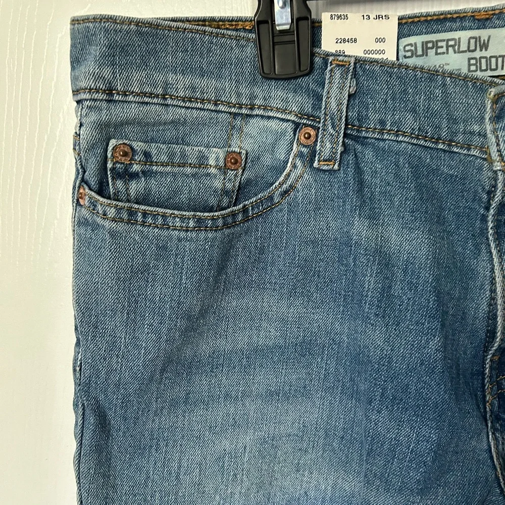 Levi’s 518 Super Low Bootcut Slim Fit Blue Distressed Denim Size Juniors 13 NWT - Picture 5 of 8